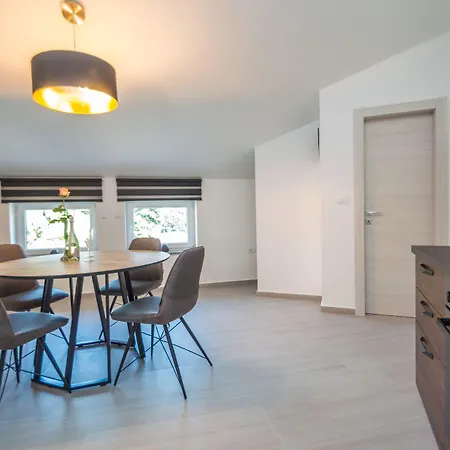 Exclusive Apartamento Pula